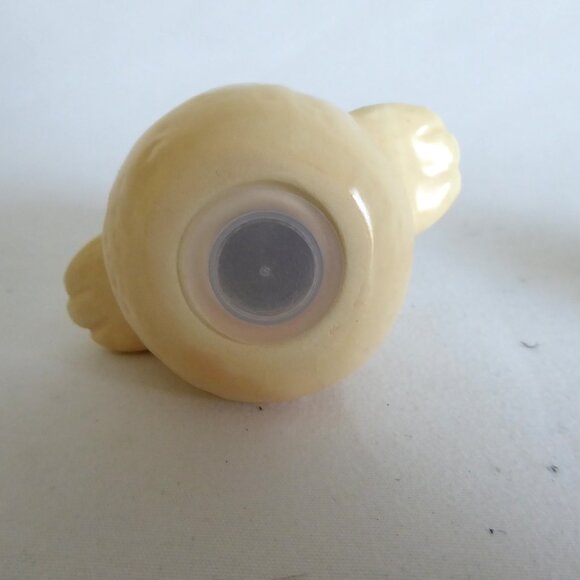 NEW HALLMARK BRAND CHICK HATCHING FROM EGG CERAMIC SALT & PEPPER SET - Picture 5 of 9